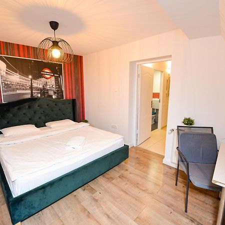 The Lincoln Suites - Central Shabbat Friendly Apartments Bukarest Exterior foto