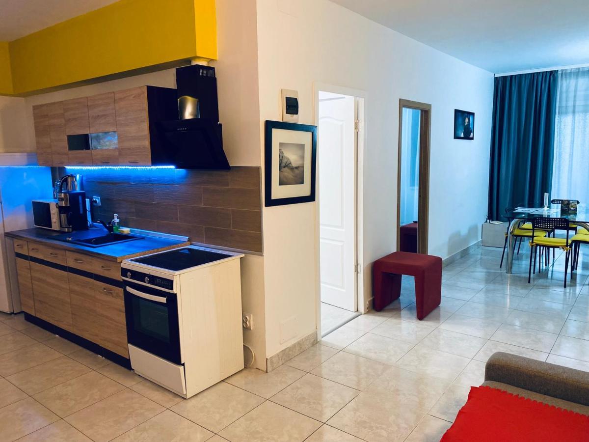 The Lincoln Suites - Central Shabbat Friendly Apartments Bukarest Exterior foto