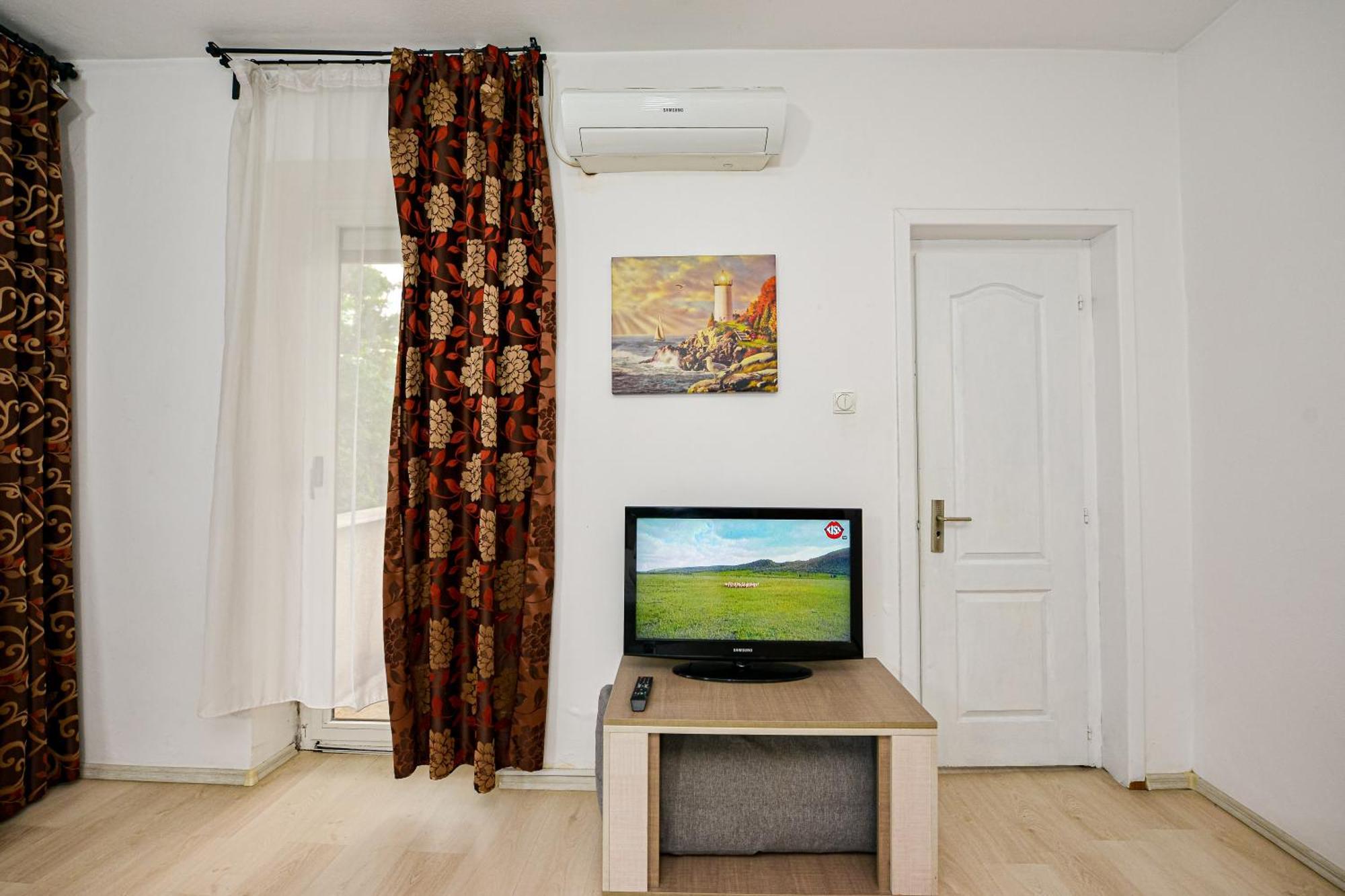 The Lincoln Suites - Central Shabbat Friendly Apartments Bukarest Exterior foto