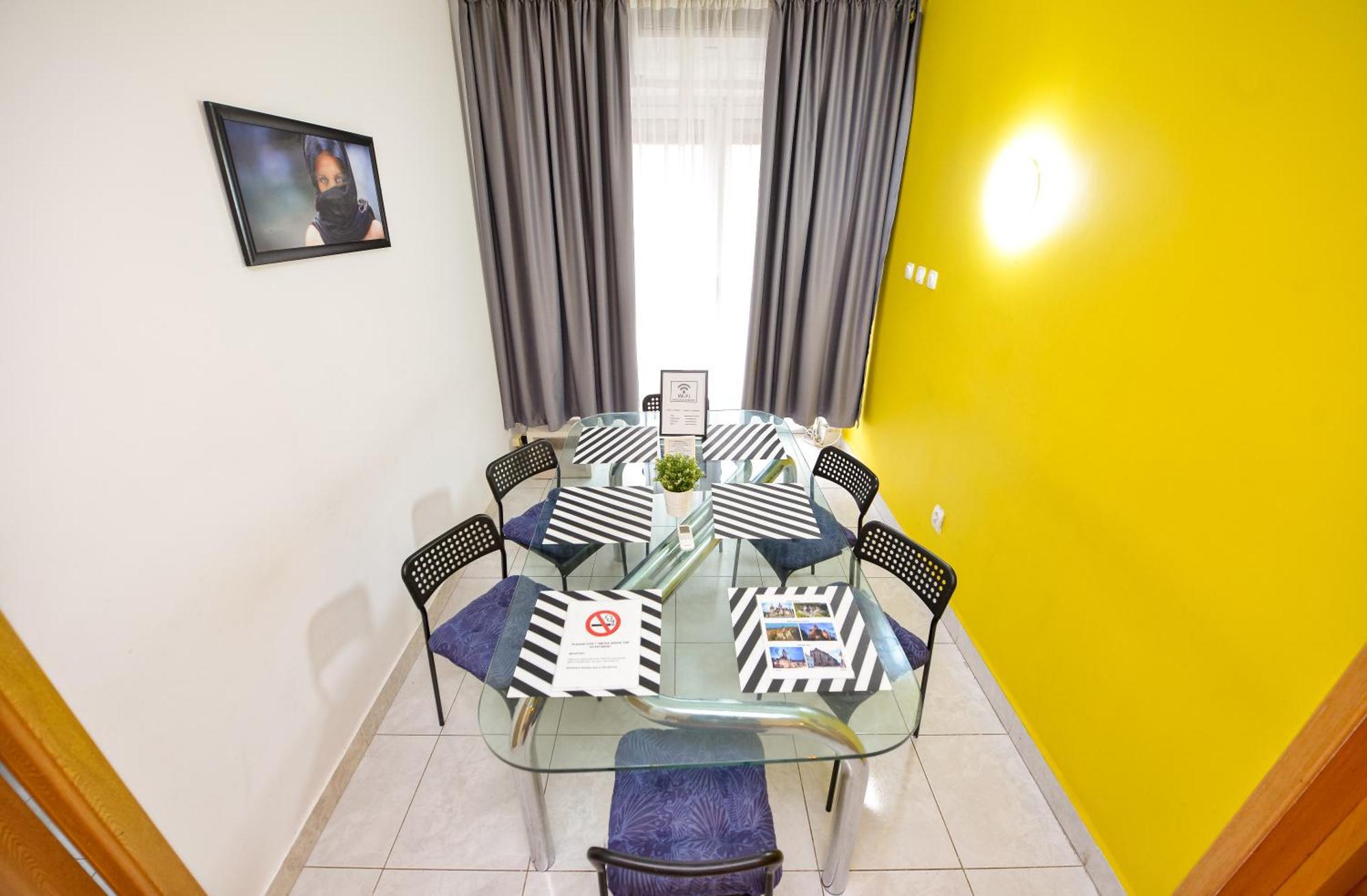The Lincoln Suites - Central Shabbat Friendly Apartments Bukarest Exterior foto